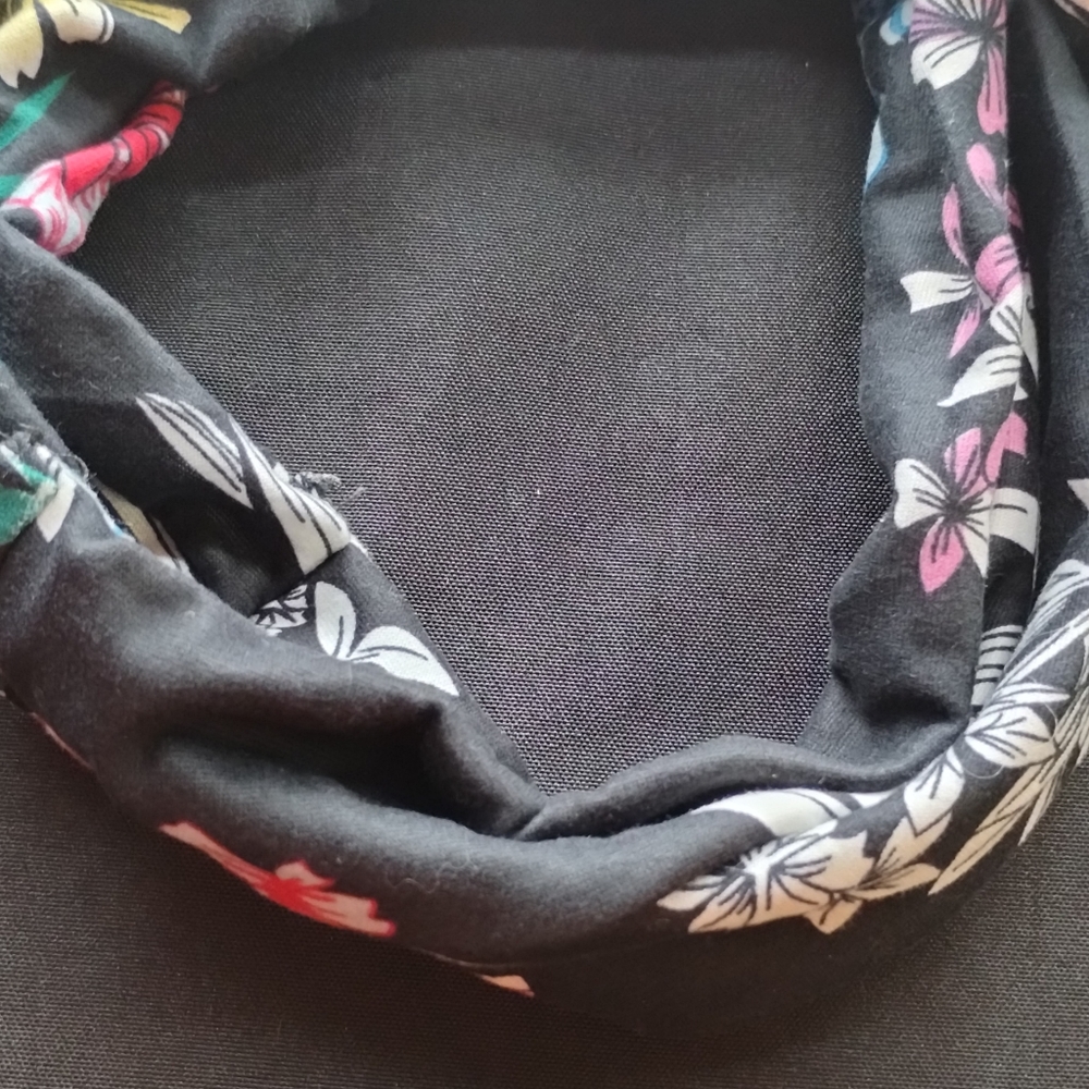 Cloth adjustable head band